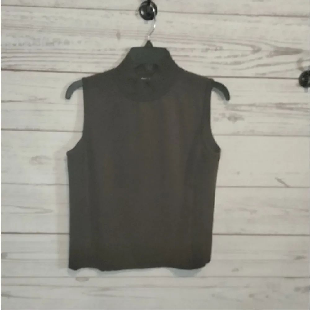 Ellen Tracy woman's shirt
